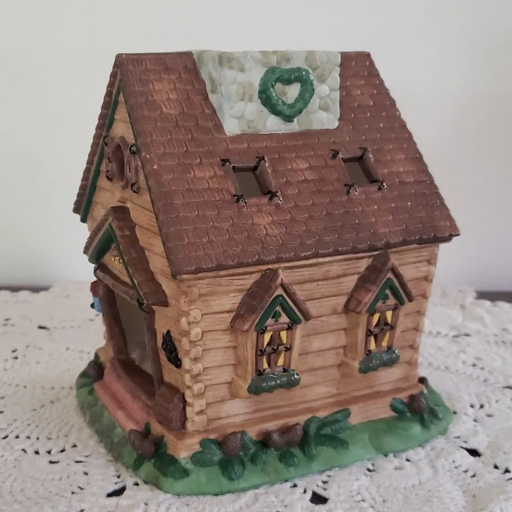Vintage PartyLite Forest Friends Tealight Tea Light House - P7914